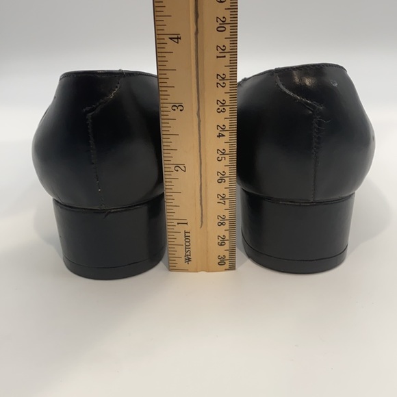 WOMEN'S LEATHER SHOES - Picture 4 of 9